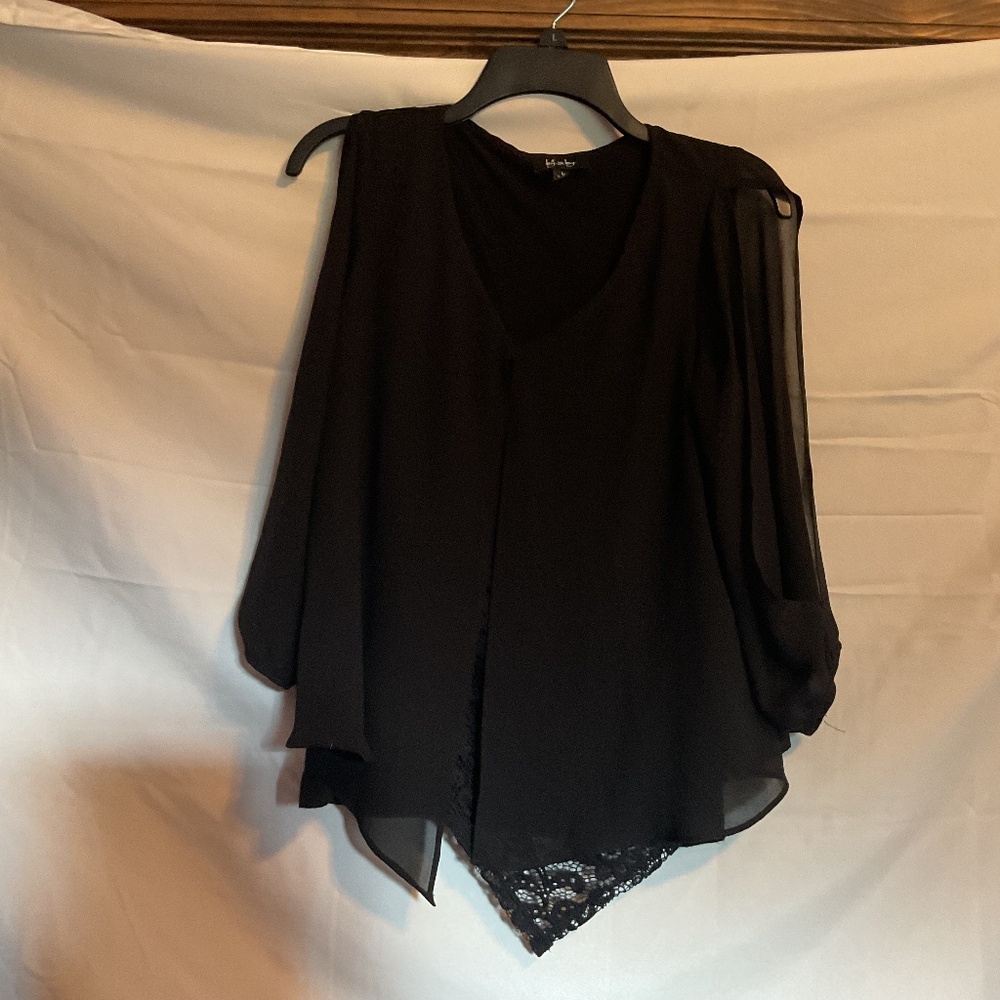 By & By Blouse